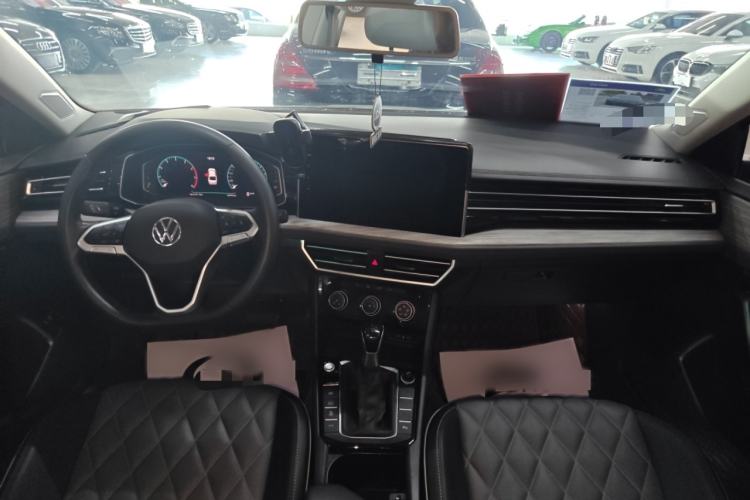 Used Volkswagen Sagitar 2023 300TSI DSG Excellence Edition Interior 3