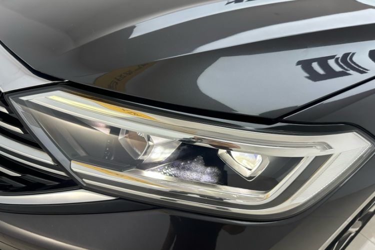 Used Volkswagen Sagitar 2023 300TSI DSG Excellence Edition Left Front Headlight