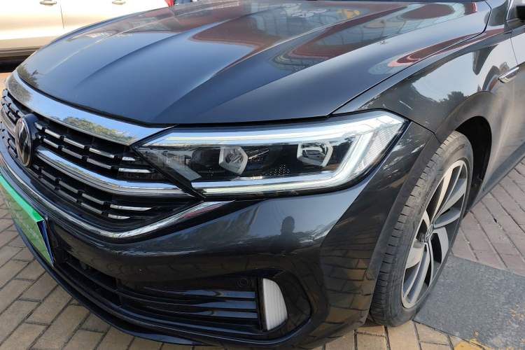 Used Volkswagen Sagitar 2023 300TSI DSG Excellence Edition Left Front Headlight