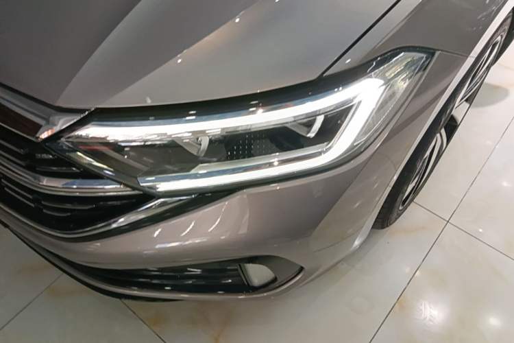 Used Volkswagen Sagitar 2023 300TSI DSG Excellence Edition Left Front Headlight