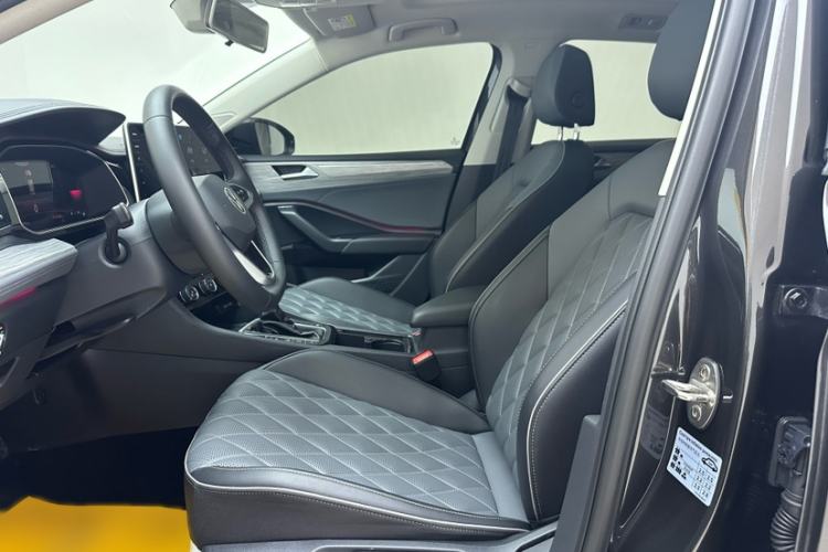 Used Volkswagen Sagitar 2023 300TSI DSG Excellence Edition Left Front Seat