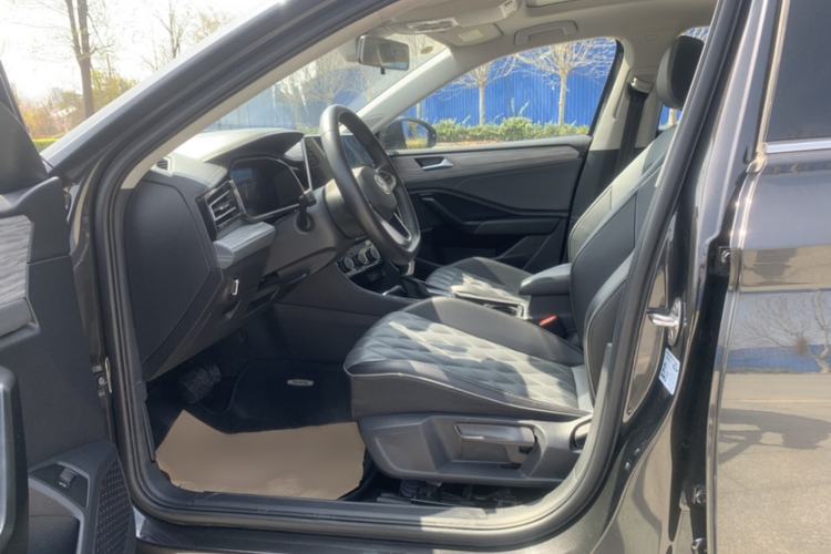 Used Volkswagen Sagitar 2023 300TSI DSG Excellence Edition Left Front Seat