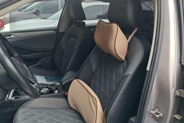 Used Volkswagen Sagitar 2023 300TSI DSG Excellence Edition Left Front Seat