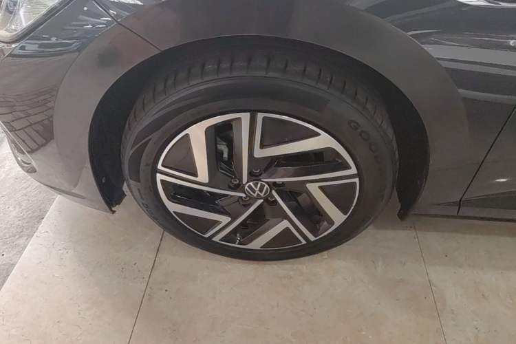 Used Volkswagen Sagitar 2023 200TSI DSG Excellence Edition Left Front Wheel Hub
