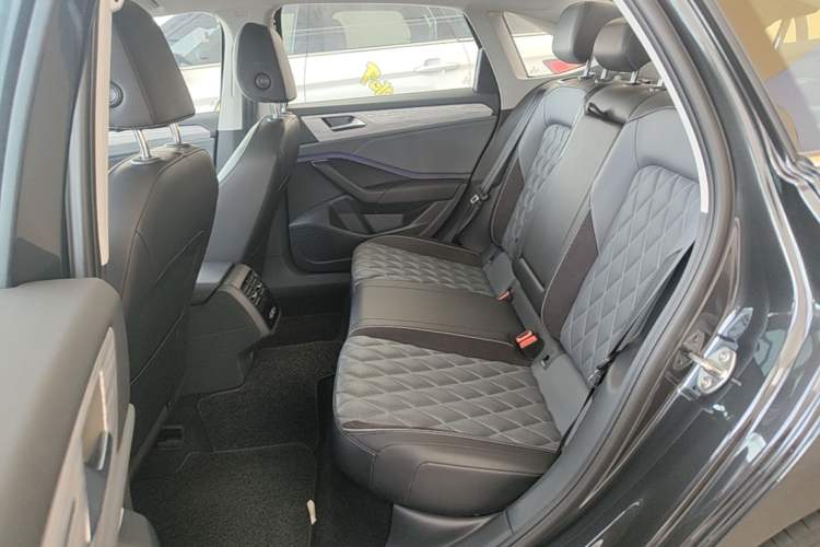 Used Volkswagen Sagitar 2023 300TSI DSG Excellence Edition Left Rear Seat