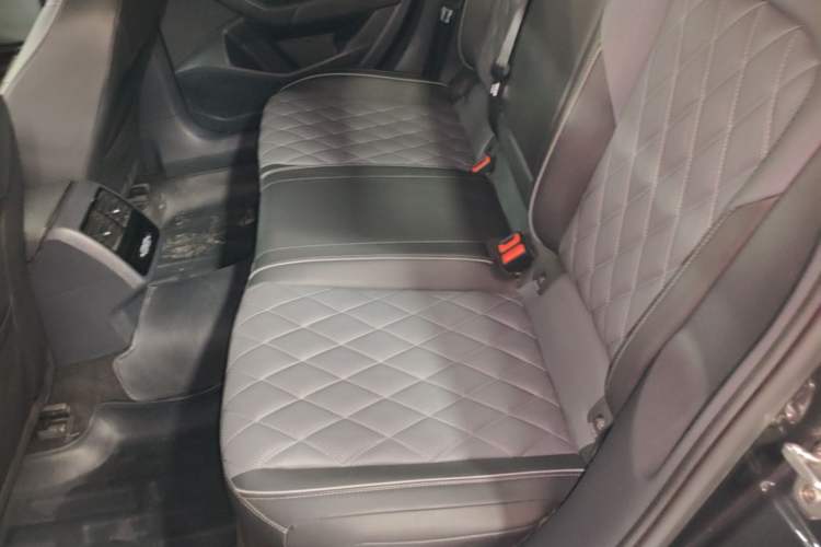 Used Volkswagen Sagitar 2023 300TSI DSG Excellence Edition Left Rear Seat