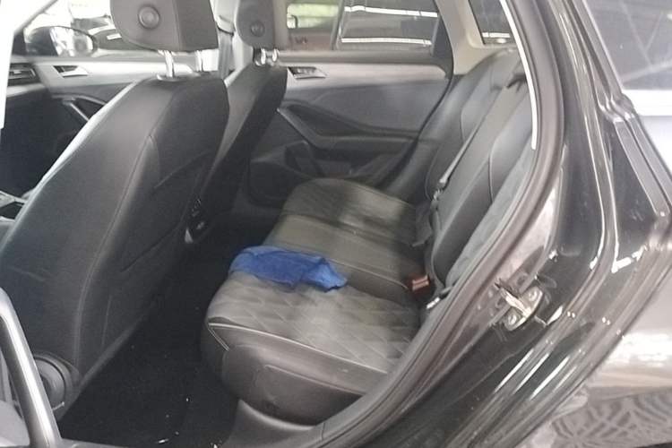Used Volkswagen Sagitar 2023 300TSI DSG Excellence Edition Left Rear Seat