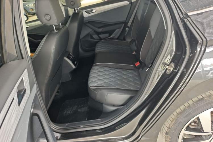 Used Volkswagen Sagitar 2023 300TSI DSG Excellence Edition Left Rear Seat