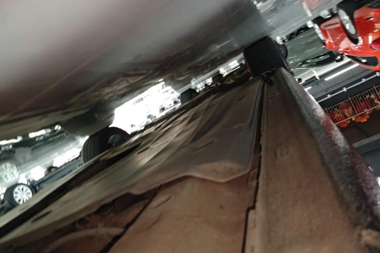 Used Volkswagen Sagitar 2023 300TSI DSG Excellence Edition Left Side Sill