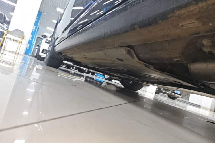 Used Volkswagen Sagitar 2023 300TSI DSG Excellence Edition Left Side Sill