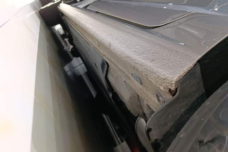 Used Volkswagen Sagitar 2023 300TSI DSG Excellence Edition Left Side Sill