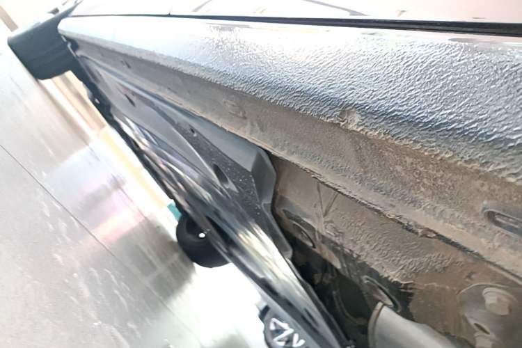Used Volkswagen Sagitar 2023 300TSI DSG Excellence Edition Left Side Sill
