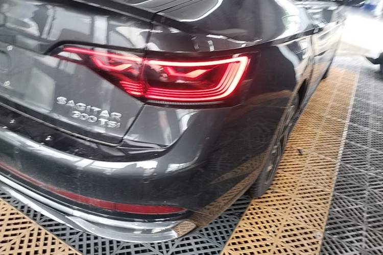 Used Volkswagen Sagitar 2023 300TSI DSG Excellence Edition Right Rear Taillight