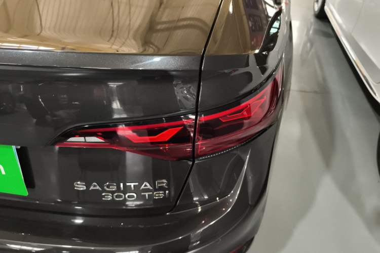 Used Volkswagen Sagitar 2023 300TSI DSG Excellence Edition Right Rear Taillight