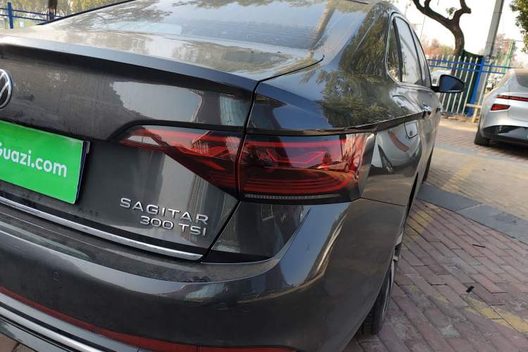 Used Volkswagen Sagitar 2023 300TSI DSG Excellence Edition Right Rear Taillight