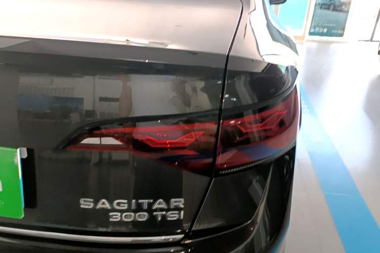 Used Volkswagen Sagitar 2023 300TSI DSG Excellence Edition Right Rear Taillight