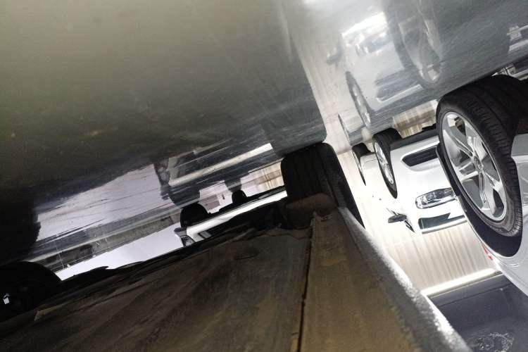 Used Volkswagen Sagitar 2023 300TSI DSG Excellence Edition Right Side Sill