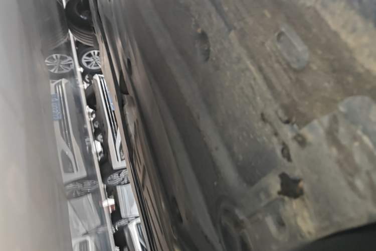 Used Volkswagen Sagitar 2023 280TSI DSG Excellence Plus Edition Right Side Sill
