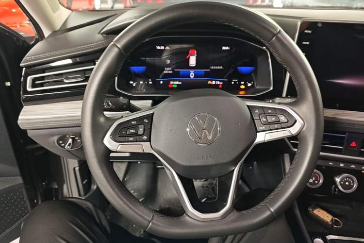 Used Volkswagen Sagitar 2023 300TSI DSG Excellence Edition Steering Wheel