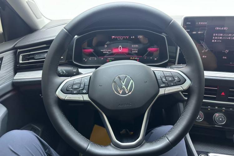 Used Volkswagen Sagitar 2023 300TSI DSG Excellence Edition Steering Wheel