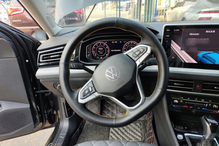Used Volkswagen Sagitar 2023 300TSI DSG Excellence Edition Steering Wheel