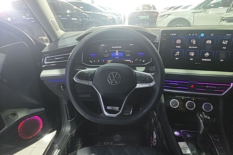 Used Volkswagen Sagitar 2023 300TSI DSG Excellence Edition Steering Wheel
