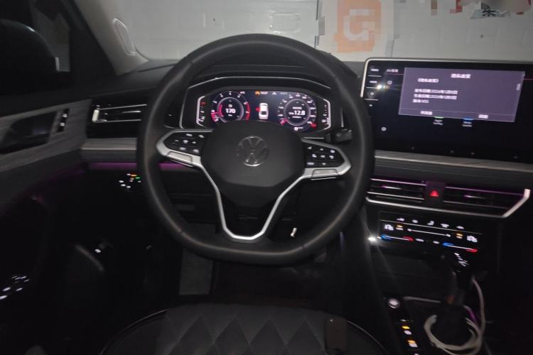 Used Volkswagen Sagitar 2023 300TSI DSG Excellence Edition Steering Wheel