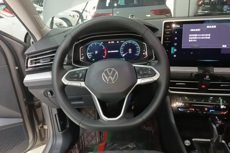 Used Volkswagen Sagitar 2023 300TSI DSG Excellence Edition Steering Wheel