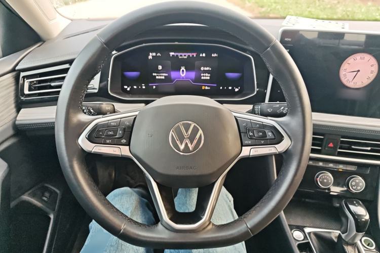 Used Volkswagen Sagitar 2023 300TSI DSG Excellence Edition Steering Wheel