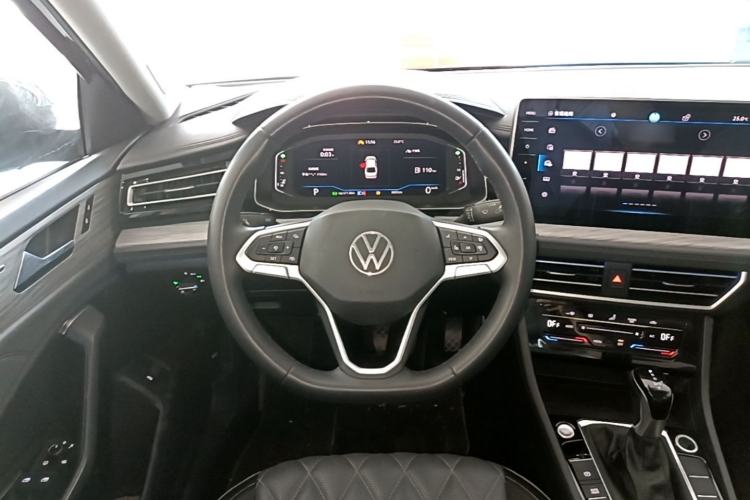 Used Volkswagen Sagitar 2023 300TSI DSG Excellence Edition Steering Wheel