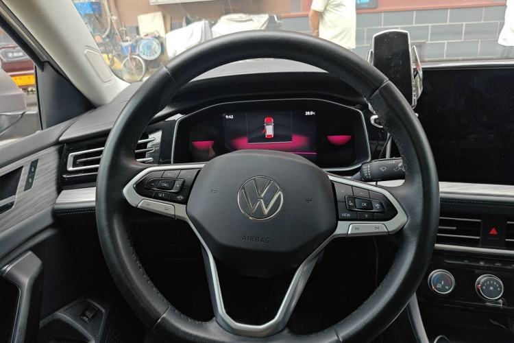 Used Volkswagen Sagitar 2023 300TSI DSG Excellence Edition Steering Wheel