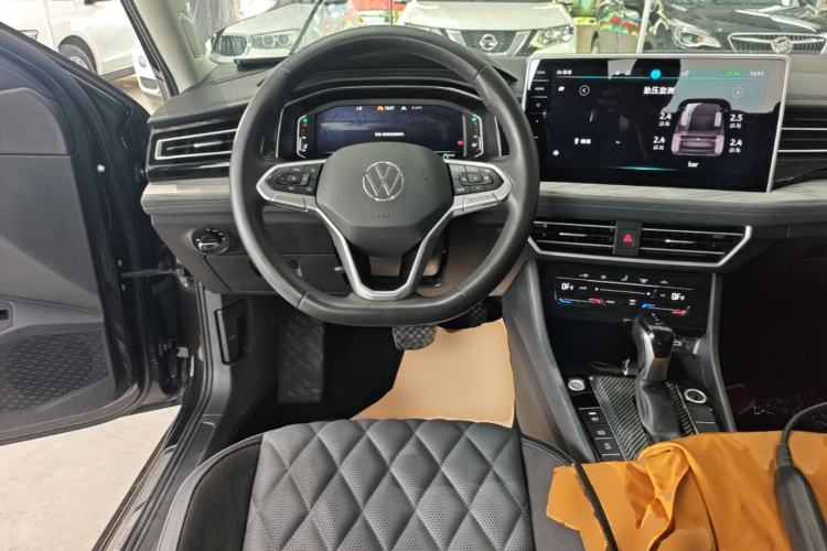 Used Volkswagen Sagitar 2023 300TSI DSG Excellence Edition Steering Wheel