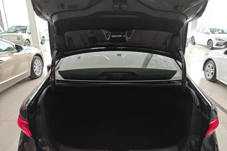 Used Volkswagen Sagitar 2023 200TSI DSG Excellence Edition Trunk