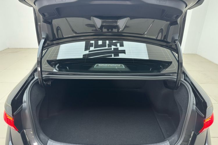 Used Volkswagen Sagitar 2023 300TSI DSG Excellence Edition Trunk