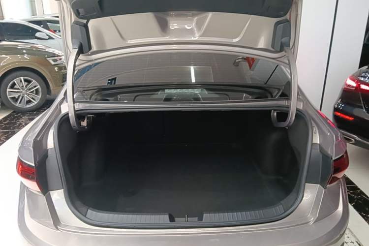 Used Volkswagen Sagitar 2023 300TSI DSG Excellence Edition Trunk