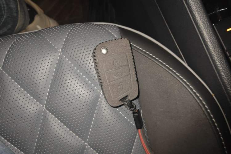 Used Volkswagen Sagitar 2023 300TSI DSG Excellence Edition Vehicle Key