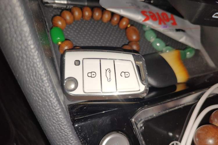 Used Volkswagen Sagitar 2023 280TSI DSG Excellence Edition Vehicle Key