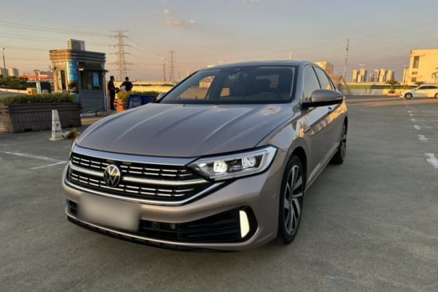 Ojetý Volkswagen Sagitar 2023 300TSI DSG Excellence Edition