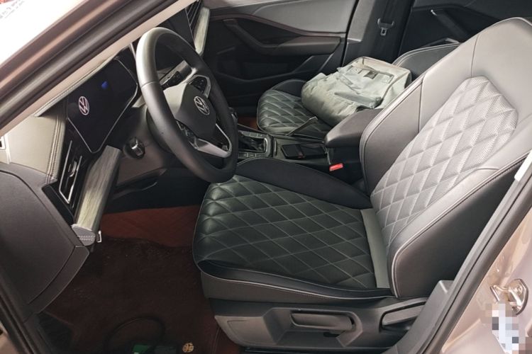 Used Volkswagen Sagitar 2023 300TSI DSG Excellence Edition Left Front Seat
