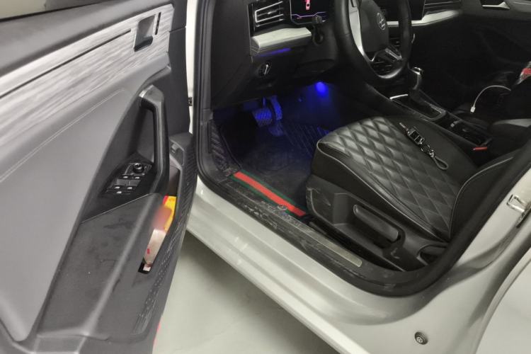 Used Volkswagen Sagitar 2023 300TSI DSG Excellence Edition Driver Seat