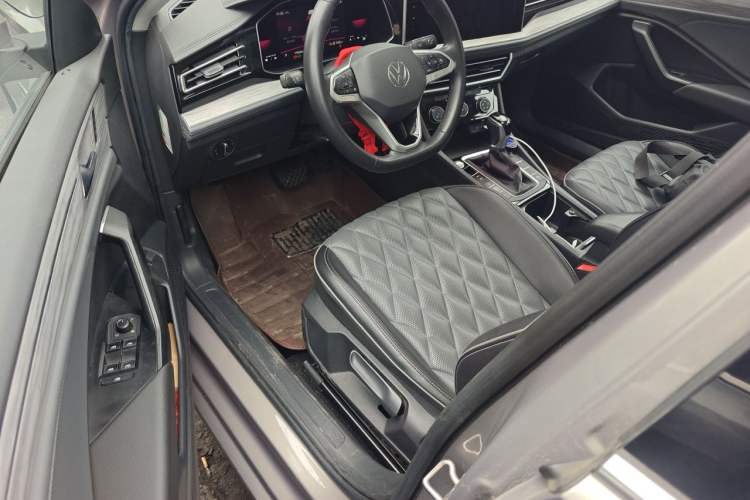 Used Volkswagen Sagitar 2023 300TSI DSG Excellence Edition Driver Seat