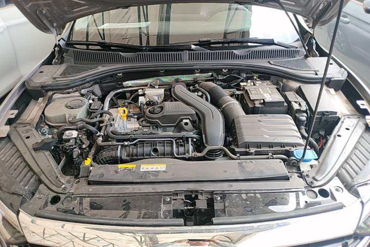 Used Volkswagen Sagitar 2023 300TSI DSG Excellence Edition Engine Bay