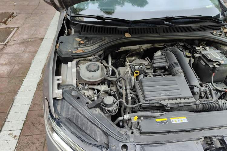 Used Volkswagen Sagitar 2023 280TSI DSG Excellence Edition Engine Bay Right