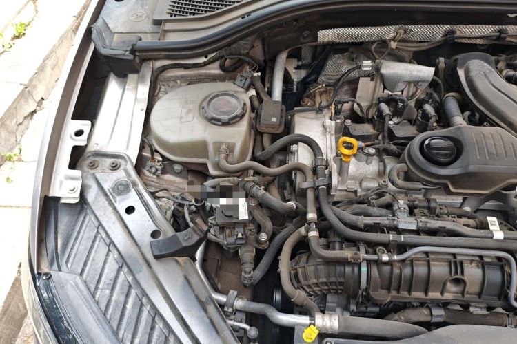 Used Volkswagen Sagitar 2023 300TSI DSG Excellence Edition Engine Bay Right