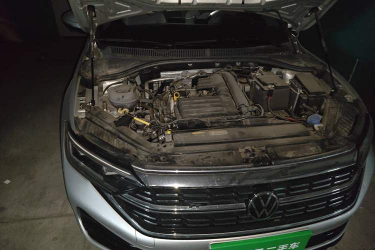 Used Volkswagen Sagitar 2023 200TSI DSG Excellence Edition Engine Bay Right