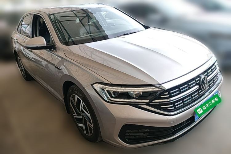 Used Volkswagen Sagitar 2023 300TSI DSG Excellence Edition Front Right 45 Deg