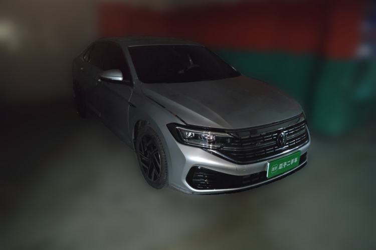 Used Volkswagen Sagitar 2023 200TSI DSG Excellence Edition Front Right 45 Deg
