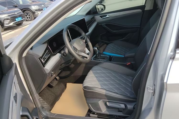 Used Volkswagen Sagitar 2023 300TSI DSG Excellence Edition Left Front Seat
