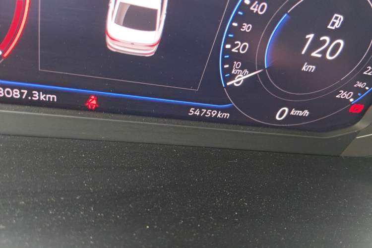 Used Volkswagen Sagitar 2023 280TSI DSG Excellence Edition Odometer Close Up