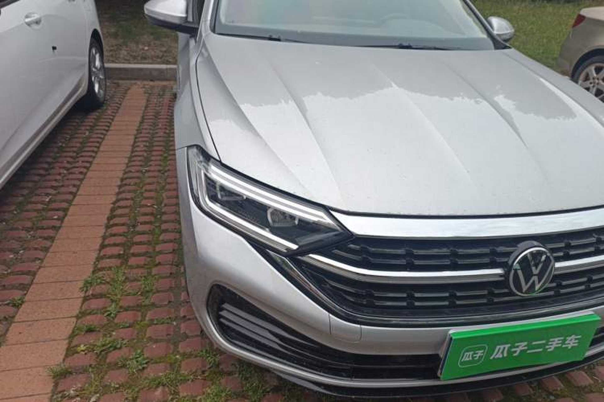 Used Volkswagen Sagitar 2023 300TSI DSG Excellence Edition Right Front Headlight